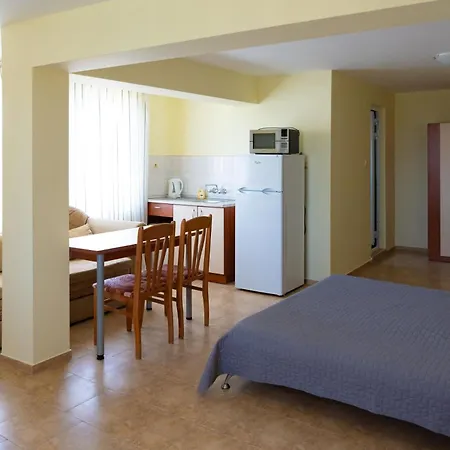 Zlatna Ribka Hotel *