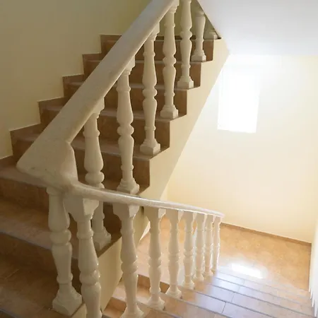 Zlatna Ribka Hotell