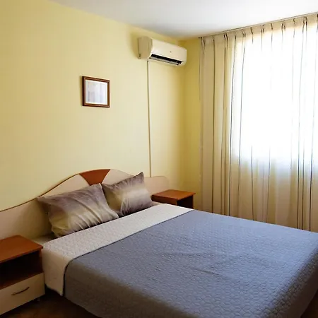 Hotel Zlatna Ribka *