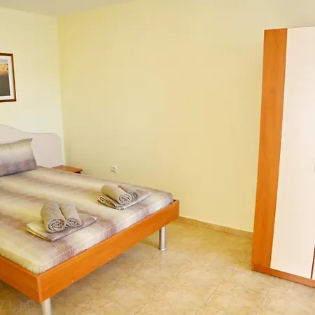Zlatna Ribka Hotel *
